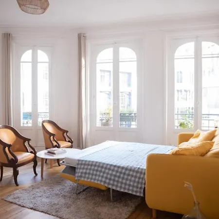 Beautiful Luxurious Apt, Bright And Spacious Apartman Párizs